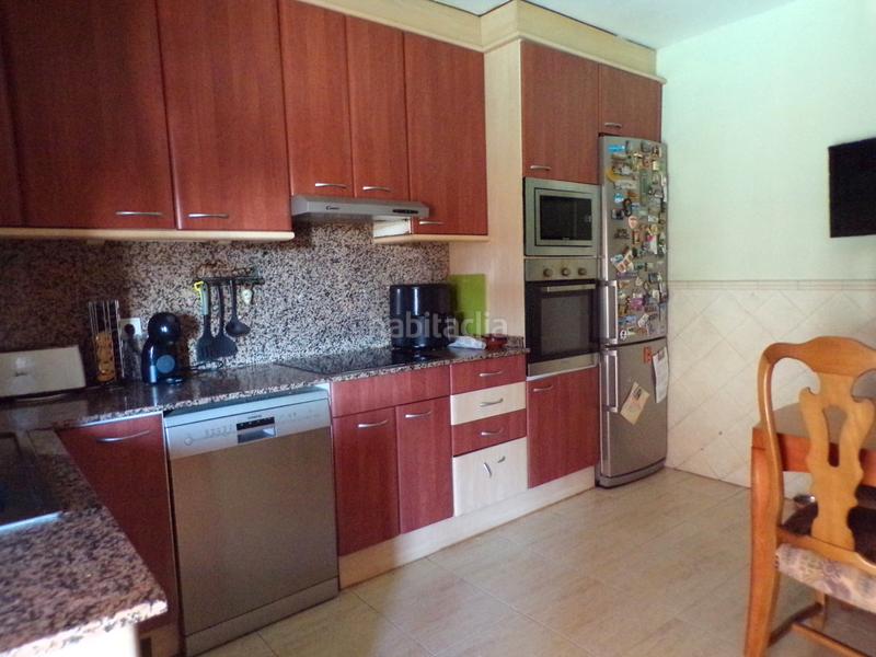 Foto 0dec3731-7183-4027-809a-b7823f0a9bd6. Casa a schiera con riscaldamento parcheggio piscina in Vendrell (El)