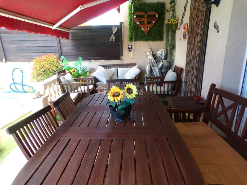 Foto 208af220-7e49-4456-bfef-d2549612b378. Casa a schiera con riscaldamento parcheggio piscina in Vendrell (El)