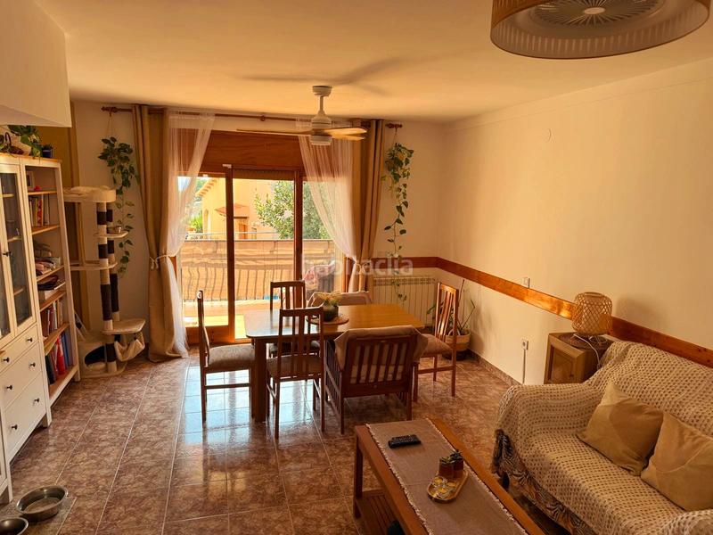 Foto 7d6c53d9-20a1-45b8-98d2-3f4c90e708aa. Casa adossada amb calefacció a Els Masos - Els Garrofers Coma-ruga