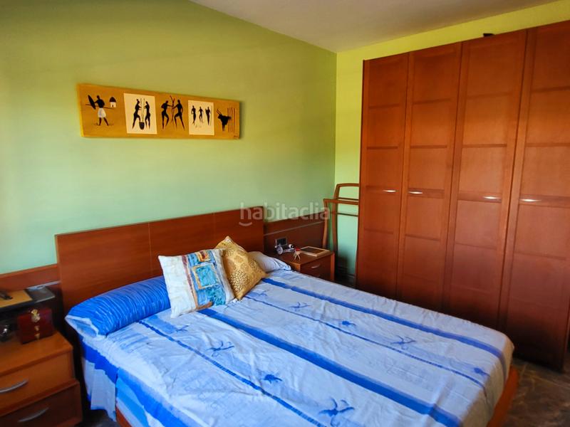 Foto 538c95d5-96e0-4a0e-b9d8-d26bb4ce29eb. Casa adossada a carrer de l'enxaneta david sánchez 6 a Torredembarra