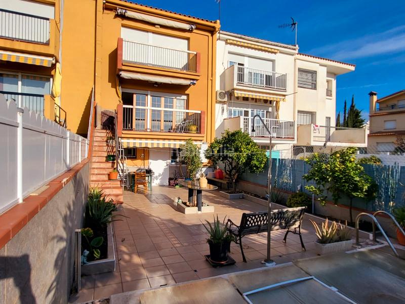 Foto a037829d-2537-47a9-bc25-323709a73b08. Casa adossada a carrer de l'enxaneta david sánchez 6 a Torredembarra