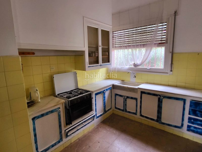 Foto cac1c5e7-3a12-4816-9525-c40d7d40a70c. Casa amb xemeneia aparcament a Els Munts Torredembarra