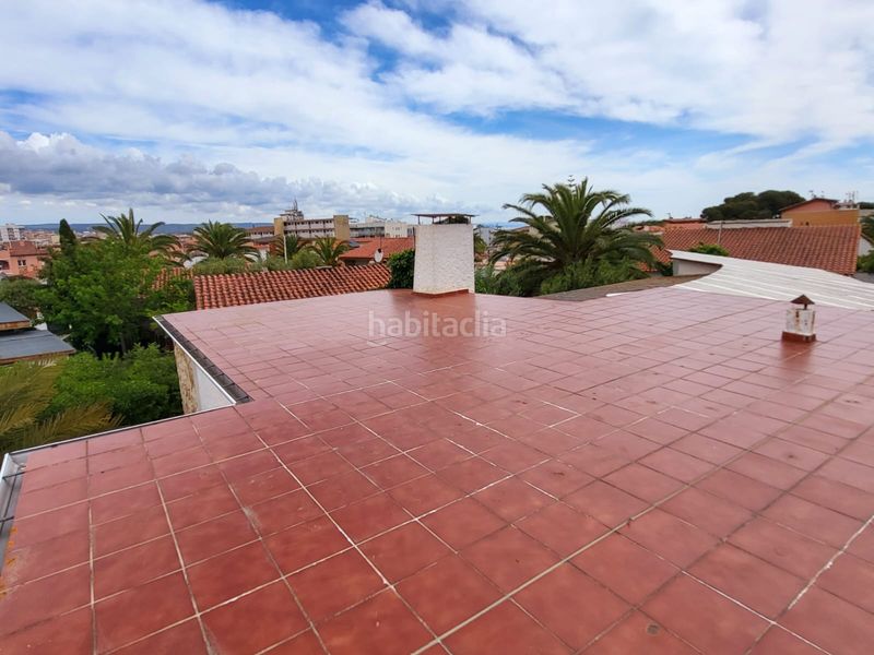 Foto ff68e362-8124-447b-977d-470ce0b44d35. Casa amb xemeneia aparcament a Els Munts Torredembarra