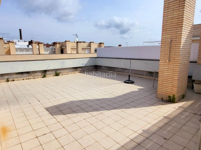 Foto c4e31b75-5c31-4c10-b8a0-5b5160e0d2c7. Àtic amb aparcament piscina a Centre Torredembarra