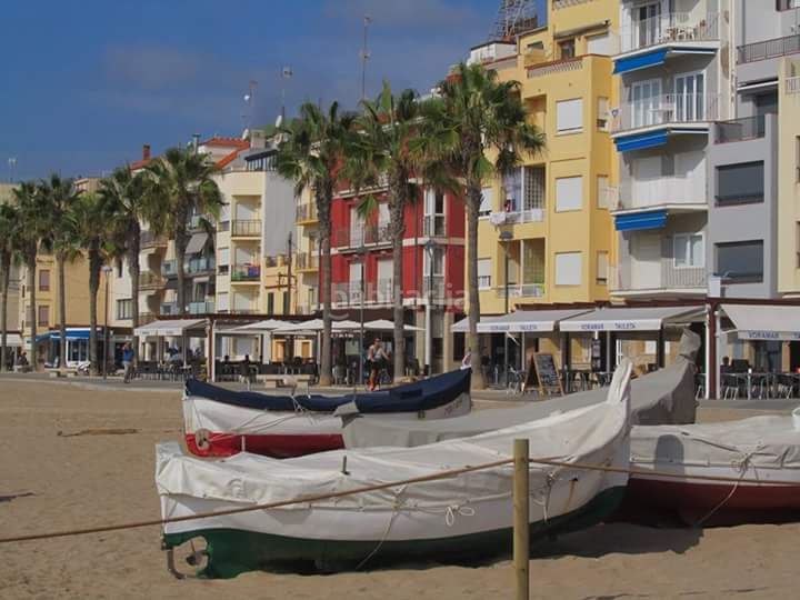 Foto d487675a-7b0c-4cf8-b72a-051537587936. Àtic amb aparcament piscina a Centre Torredembarra