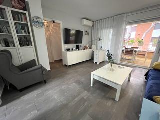 Lloguer Apartament a Centre-Platja. Apartamento en alquiler en 2 línea de mar, 2 dormitorios.