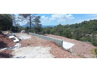 Propriété à Vacarisses. Terreno con proyecto en els caus