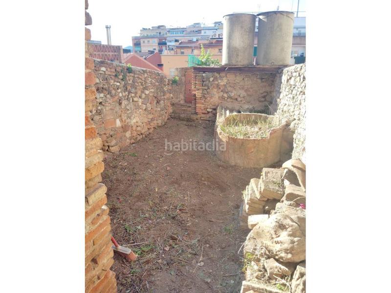 Foto c3aaf8b7-ec07-4f98-90b1-cdaf7a34548f. Casa pareada casa para rehabilitar en el centro. en Ripollet