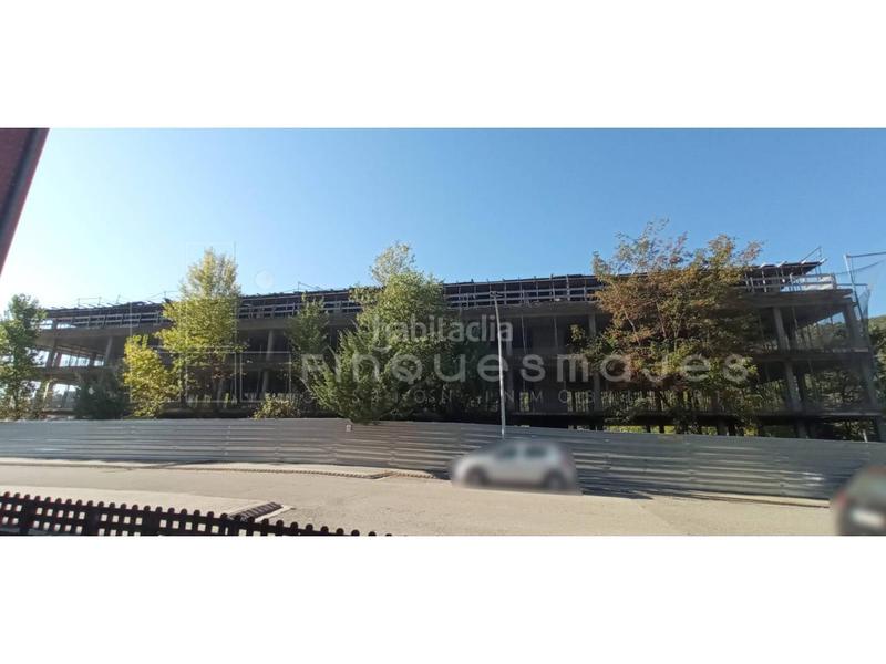Foto 587ed9fe-c785-42a5-896f-59f8d335fe75. Edificio  en construcción en puigreig en Puig-reig