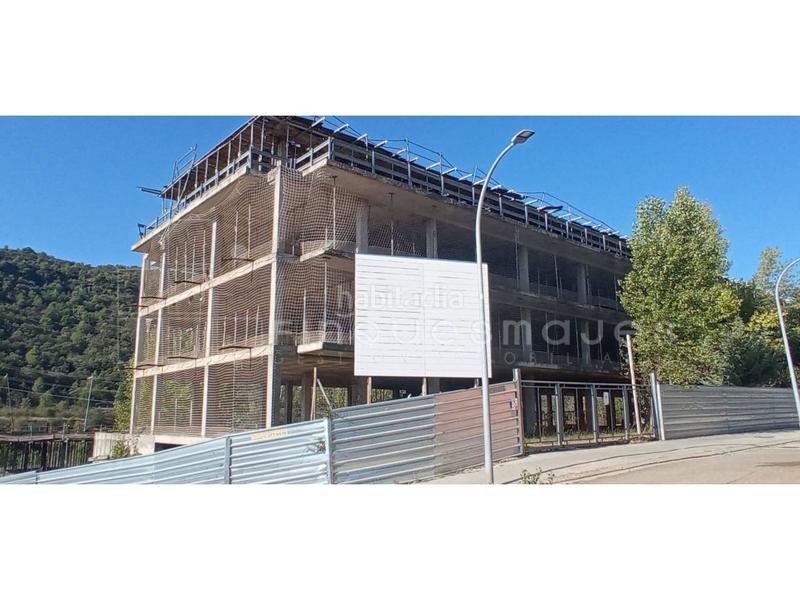 Foto 75901696-22ee-4581-bf00-95424ef41ff2. Edificio  en construcción en puigreig en Puig-reig