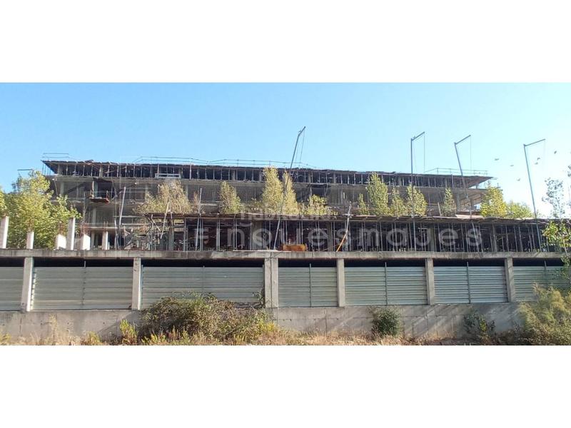 Foto bf92802f-3b7a-429b-b6c8-42ab6c1db5b6. Edificio  en construcción en puigreig en Puig-reig