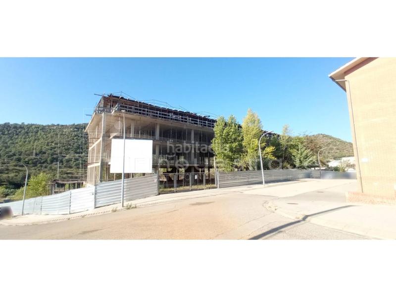 Foto d57d513f-4b16-4236-ab04-db00ca8e98cb. Edificio  en construcción en puigreig en Puig-reig