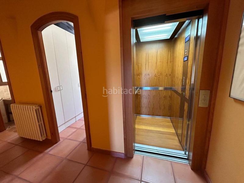 Foto c7907b3f-137a-4f4e-8899-1bfbbdf7bc56. Chalet masía de lujo en Cabrera de Mar