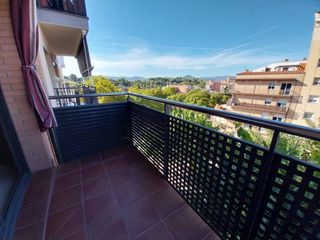 Duplex in Ca n´Oriol. Gran oportunidad dúplex de 3 habitaciones!!! finca seminueva.