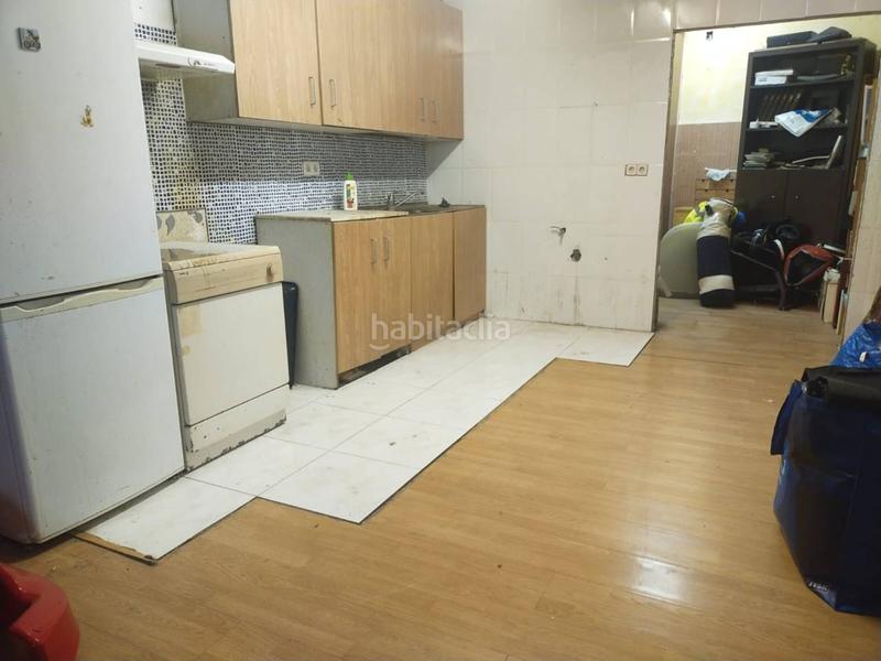 Foto c25444f8-4fdb-4149-8b70-0b420e4382cf. Local comercial local 276m2 en Roc Blanc Terrassa