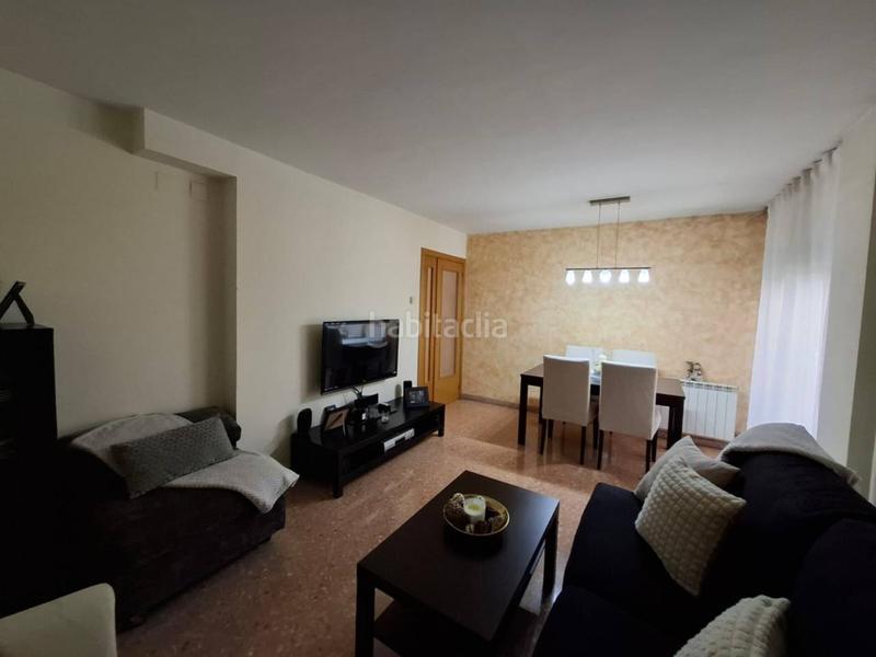 Foto fd58d390-f86f-4d4d-8566-a13c42cebfea. Zweistöckige wohnung mit heizung in Sant Pere Nord Terrassa