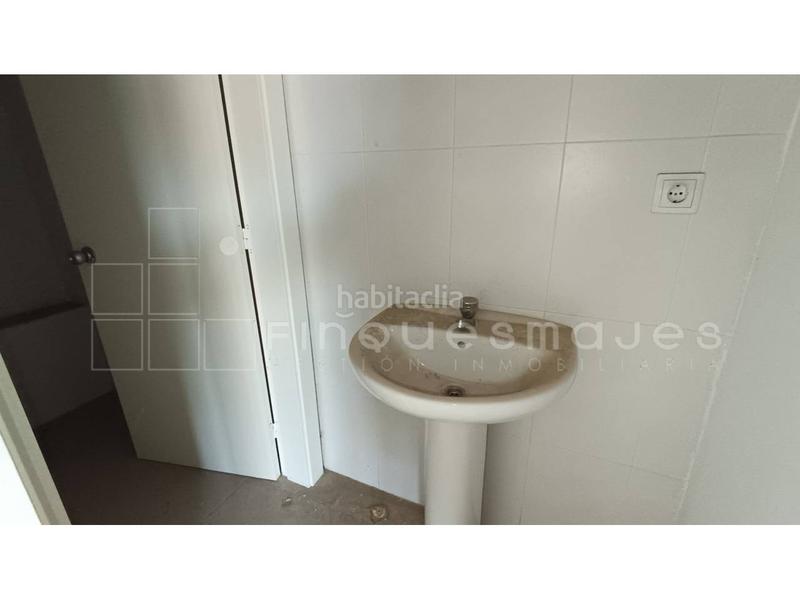 Foto d7cafa67-7da1-4784-8f35-f2414838cc55. Local comercial  en venta en Torrent d'en Pere Parres Terrassa