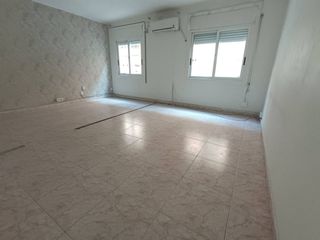 Etagenwohnung in Pont Vell. Acogedor piso en ripollet