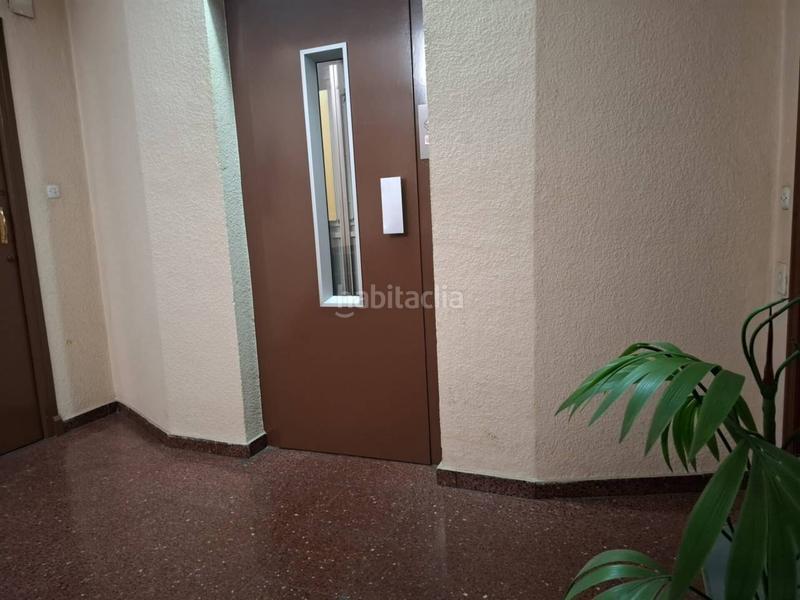 Foto 1447ff60-e9c8-43a2-9d81-5845e770e550. Pis a Plaça Catalunya - Escola Industrial Terrassa