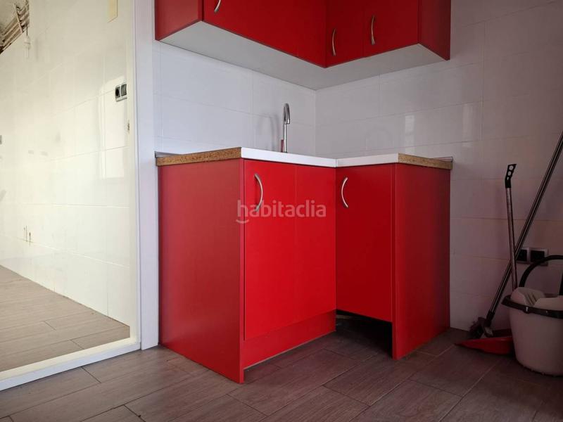 Foto 45013180-9088-471a-bed6-0578c7e51759. Pis a Plaça Catalunya - Escola Industrial Terrassa