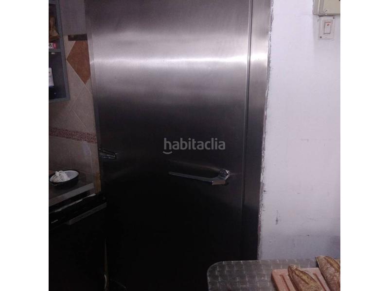 Foto 8da3ff31-5a8f-41ad-82b7-8b677ecaa39d. Location local commercial dans Torrent Ballester Viladecans