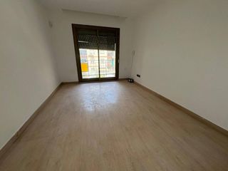 Flat  Calle mare de déu de montserrat. Venta de piso en viladecans