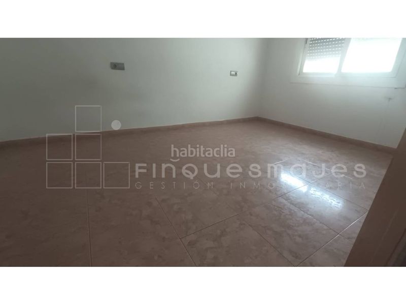 Foto cb6bca78-9063-4411-a9c7-6a58d9a7e39e. Pis a La Cogullada Terrassa