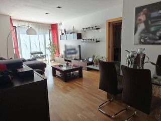 Pis  Calle guatemala. Piso en venta en el clot