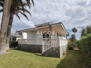 Chalet  Avinguda del papa luna. Chalet en venta en avda. papa luna, 4 dormitorios.