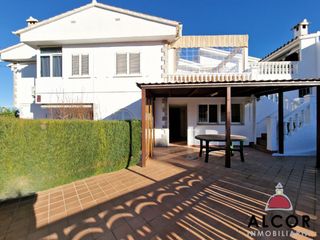 Maison jumelée  Costa rica. Casa adosada en venta en atalayas, 3 dormitorios.