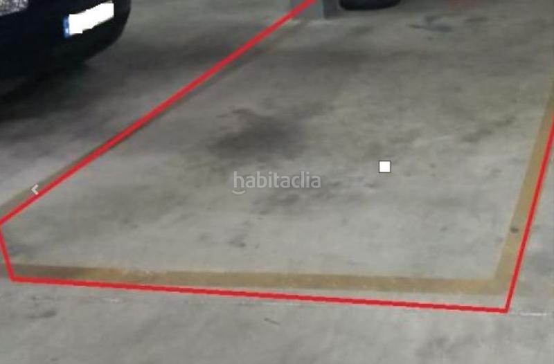 Foto f1700611-df09-400c-a8fd-8e64392bbfd3. Aparcament cotxe a dels mariners 4 a Puerto Benicarló