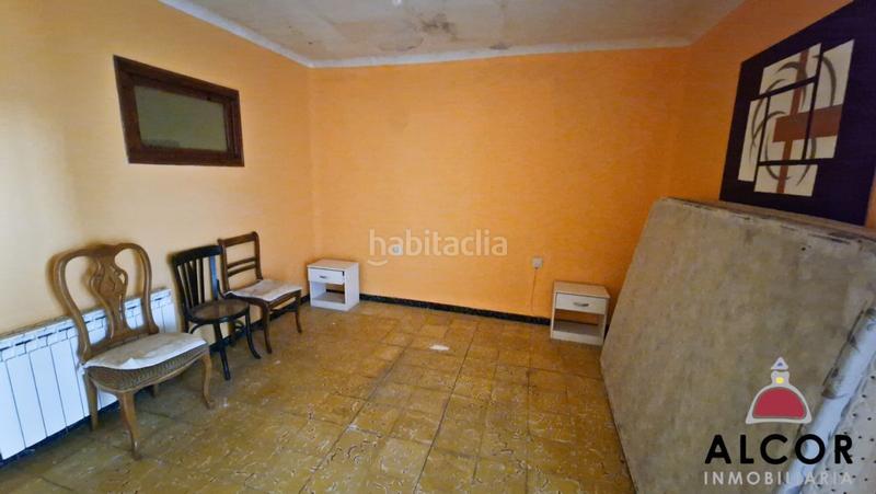 Foto 20f31212-eda1-435c-8bd7-9e74625efb77. Haus mit parking in Cálig