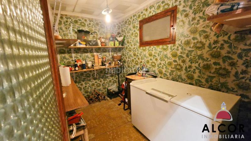 Foto a1b3b6e2-4c67-4b39-b83b-3dbfcf0ba079. Haus mit parking in Cálig