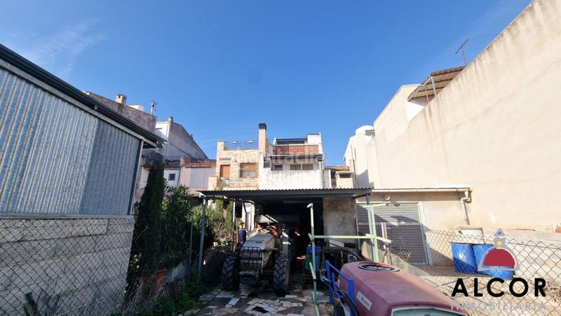 Foto bff3a548-9b52-41d6-84f8-1d9453188156. Haus mit parking in Cálig