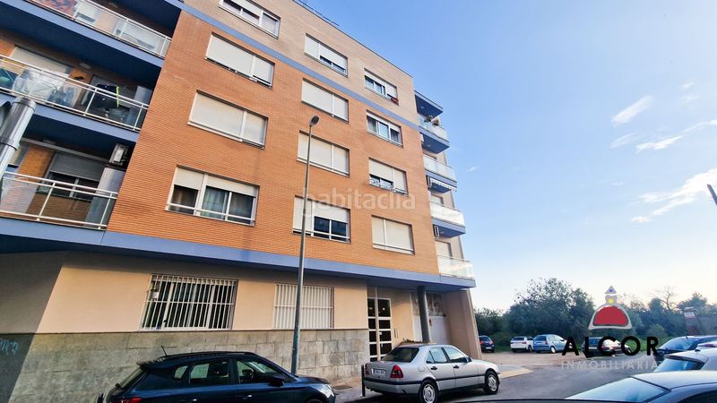 Foto 04d4d535-7f58-463d-817b-4fe358af6bf6. Aparcament cotxe a Pueblo Benicarló