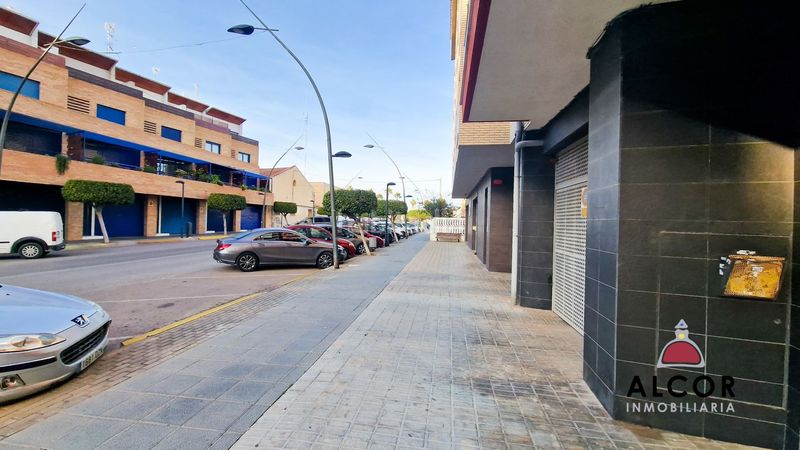 Foto 81f6dec1-f843-4c00-ae3e-6f9ae0f2747d. Aparcament cotxe a Puerto Benicarló