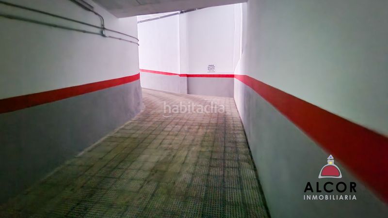 Foto c7b18480-5a54-478c-b834-82823e8c1617. Aparcament cotxe a Puerto Benicarló