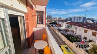 Piso en Casco Urbano. Piso en venta en vinaros, 4 dormitorios.