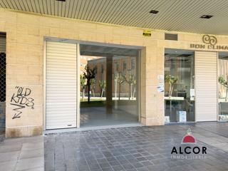 Location Local commercial à Puerto. Local com. en alquiler en puerto pesquero.
