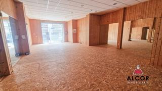 Local Comercial en Casco Urbano