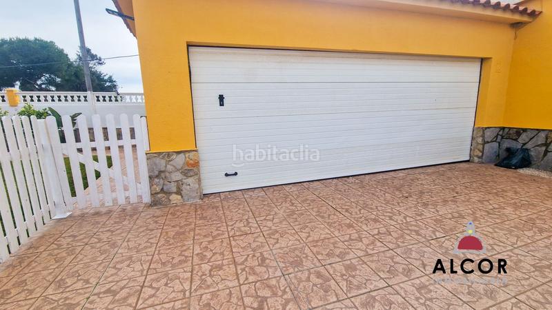 Foto 30dea934-2e40-4312-b013-533df0a43cf4. Xalet amb calefacció aparcament a Pueblo Benicarló