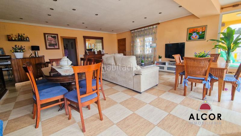 Foto 385fc4ae-5ff9-4fdb-b63b-c0f7344edee8. Xalet amb calefacció aparcament a Pueblo Benicarló