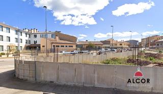 Terreny residencial a Albocàsser. Solar en venta en villafranca del cid.