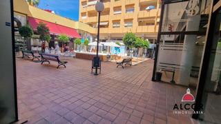 Local Comercial  Pintor sorolla (benicentro). Local en venta en centro, 1 dormitorio.