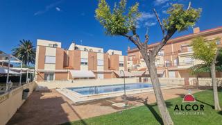 Casa adossada  De la  ratlla del terme. Casa adosada en venta en la caracola, 4 dormitorios.