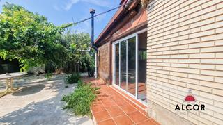 Mas à Alcanar. Casa de campo en venta en afueras, 4 dormitorios.
