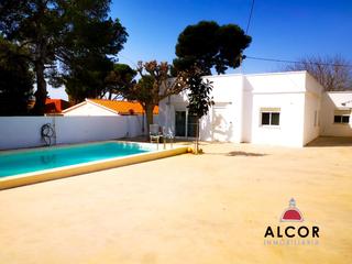 Xalet a Alcossebre. Chalet en venta en alcossebre, 4 dormitorios.