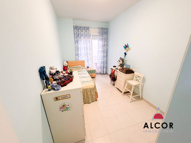 Foto 3194e248-a2ef-411e-b8c8-2026074c048e. Pis amb aparcament a Casco Urbano Vinaròs