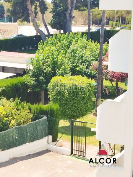 Foto 4abc001a-a930-4dd9-a632-f2106f18476e. Pis amb aparcament a Alcossebre