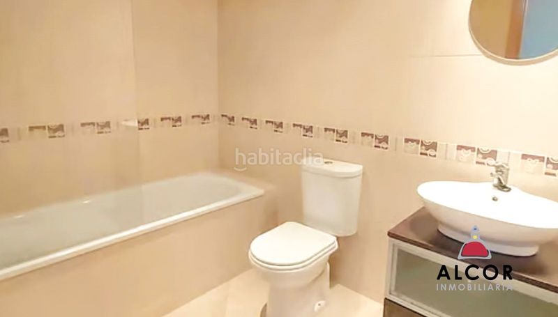 Foto 4ba8eb70-5147-430e-a444-d078a0e15c77. Pis amb aparcament a San Jorge